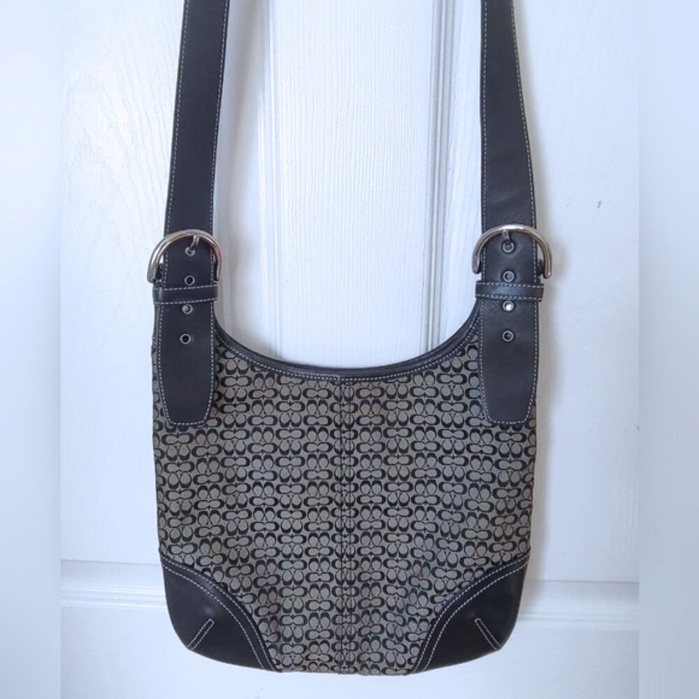 Coach vintage Y2K Soho mini C signature slim hippie bag EUC #6836
